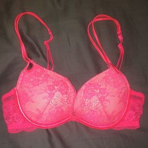 VS Sexy Little Things push-up